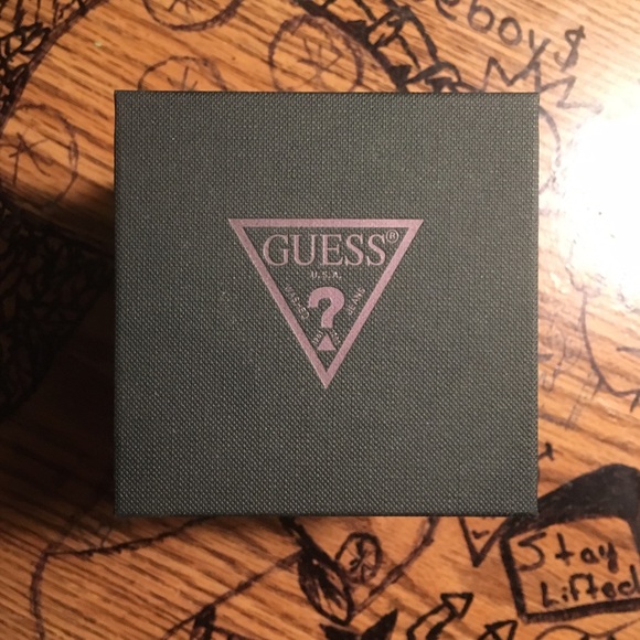 Guess watch - Picture 3 of 3