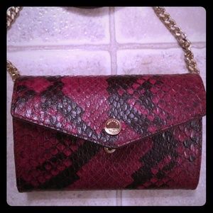 Beautiful Leather Michael Kors Wallet Crossbody