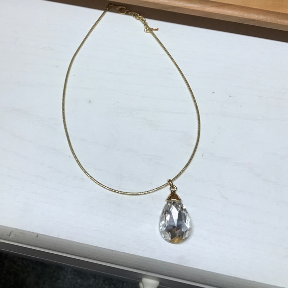 Drop crystal necklace