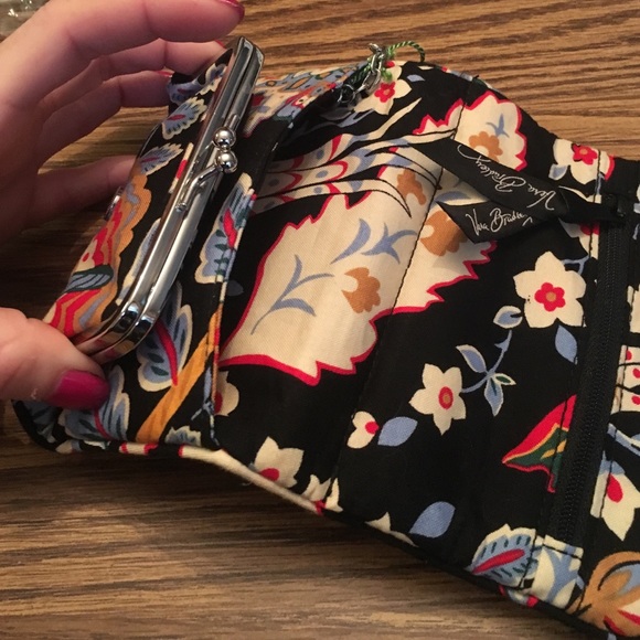 Brand new wallet by Vera bradly - Picture 3 of 4