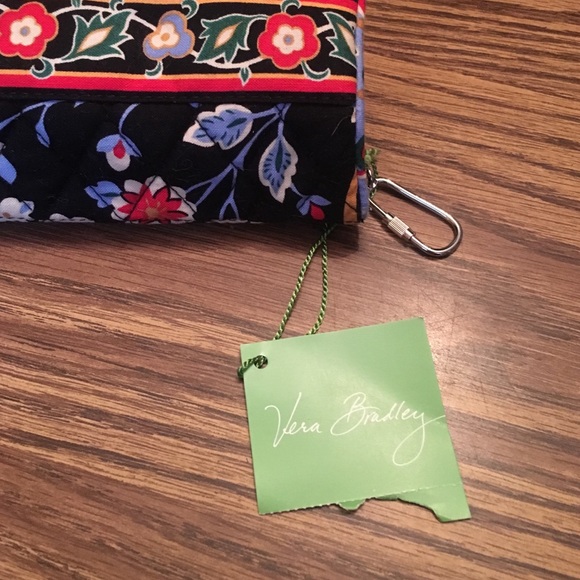 Brand new wallet by Vera bradly - Picture 4 of 4