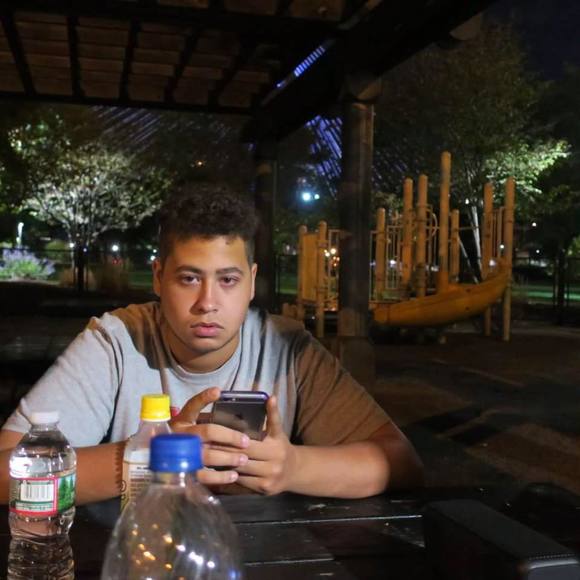 Meet your Posher, Julian - Picture 1 of 1