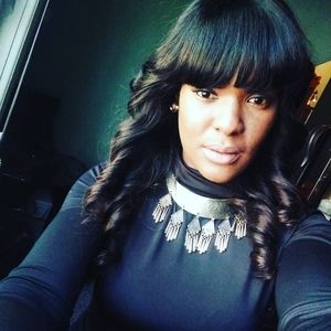 Meet your Posher, Lois