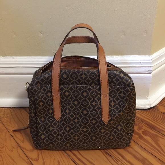 Fossil Sydney Signature Satchel