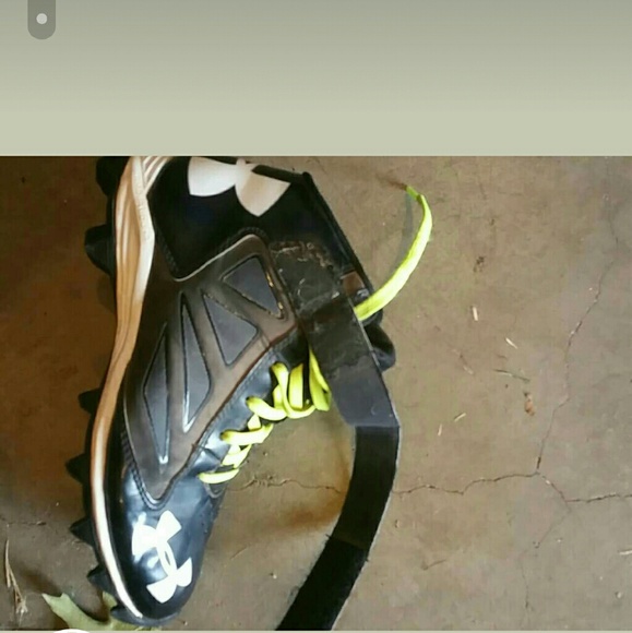 Under armour cleets