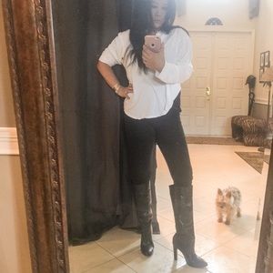 Gorgeous Michael Kors black leather boots