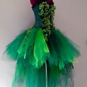 Poison Ivy costume