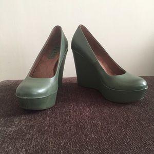 Korks by Kork- Ease wedge pump