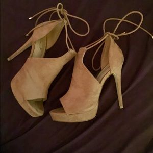 Aldo size 7.5 heels