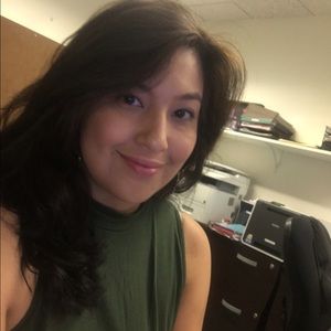 Meet your Posher, Vanessa