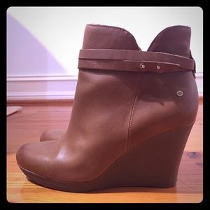 Ugg booties with detachable leg warmers, Sz 8.5