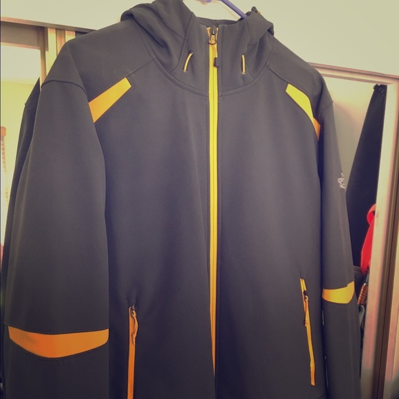 Men's north face hooded shell