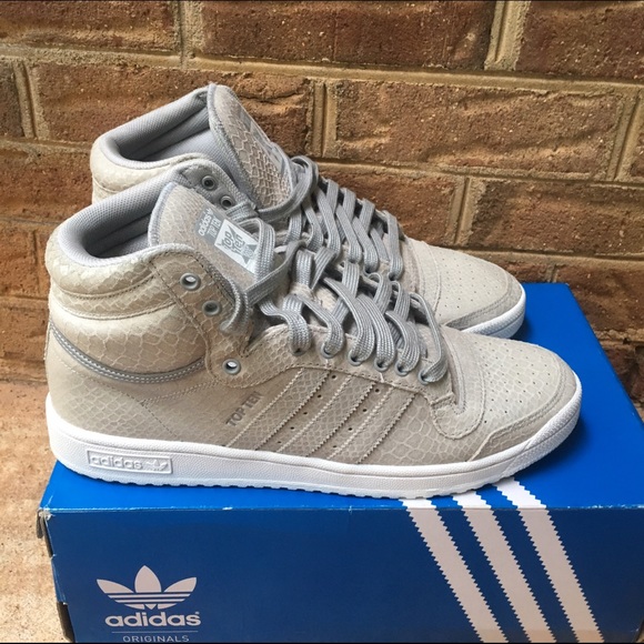 Grey Adidas Top Ten