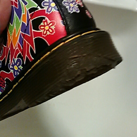 Boots - Picture 3 of 3