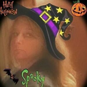 Meet your Posher, Connie