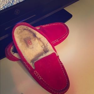 Ansley Ugg size 8