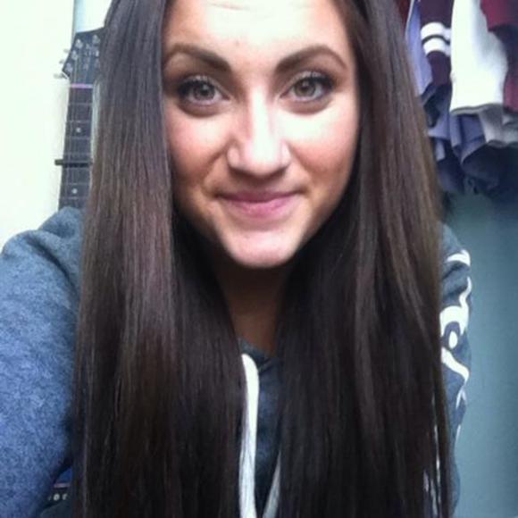 Meet your Posher, Alyssa