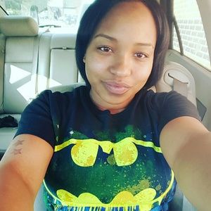 Meet your Posher, Leslie