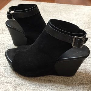 Kork-Ease black platform wedge