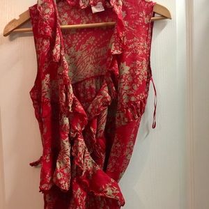 Authentic Chloe 🌺 ruffled, short-sleeved 👚