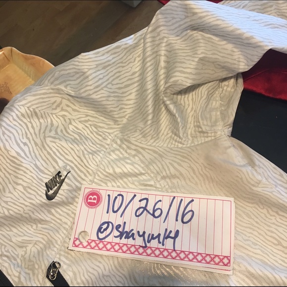 SHIPPING - Picture 3 of 4