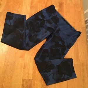 Lululemon capris