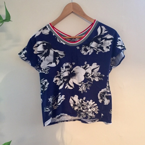 Tropical floral Zara jersey shirt