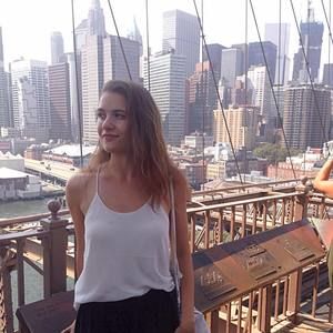 Meet your Posher, Nicole