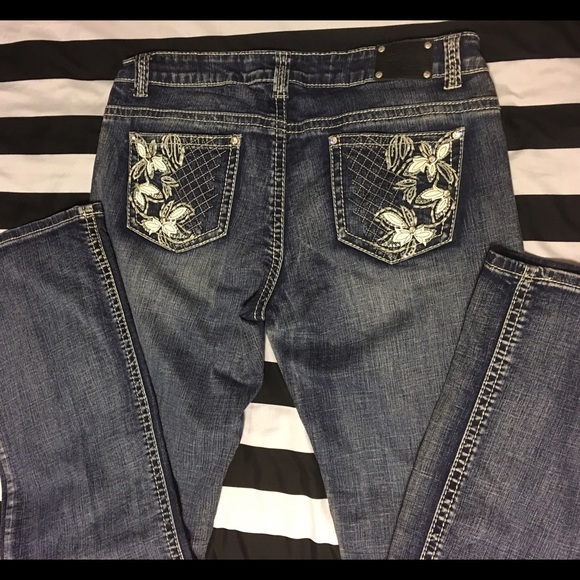 Wired heart jeans 👖