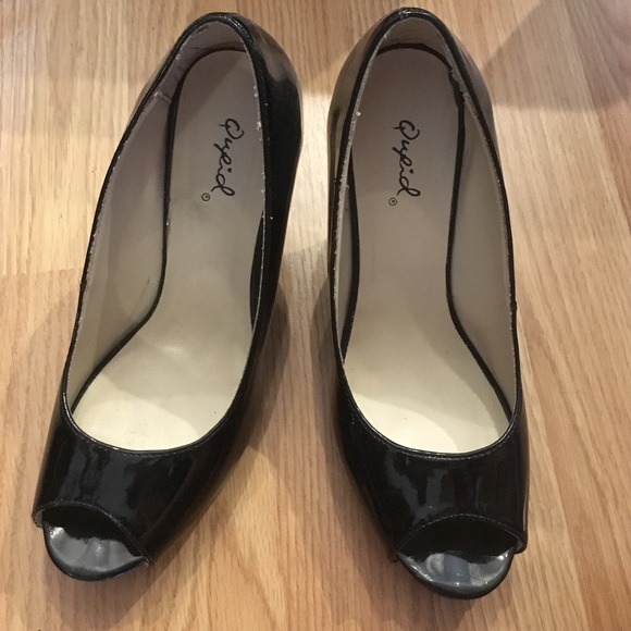 Qupid wedge shoes