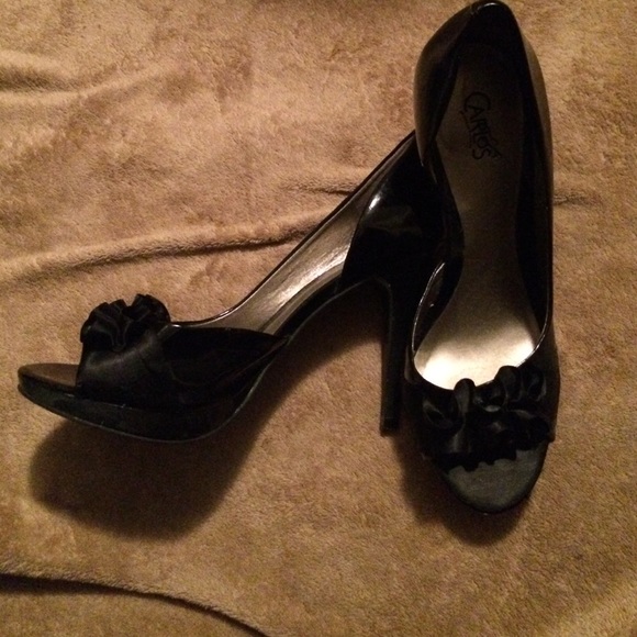 Black heels - Picture 2 of 3