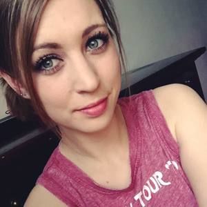 Meet your Posher, Kaila