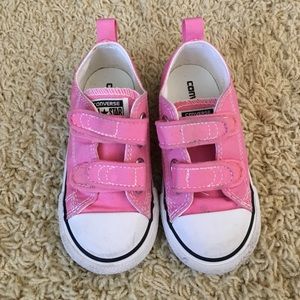 Converse Girls Pink Sneakers