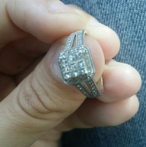Sz 7 Engagment ring