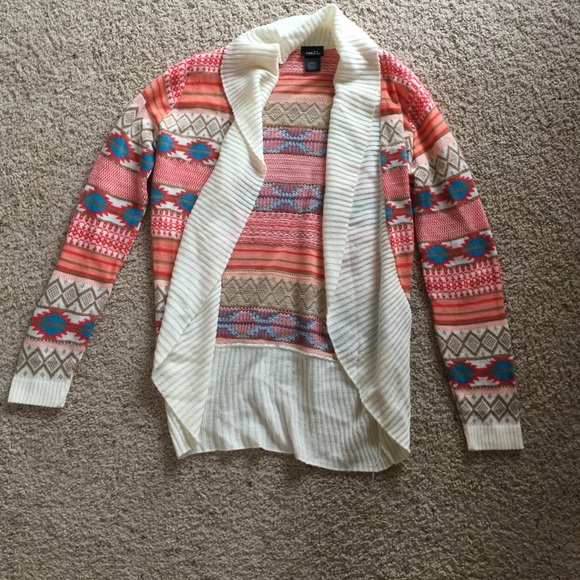 Tribal print cardigan 🙂