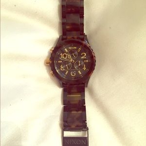 Nixon watch