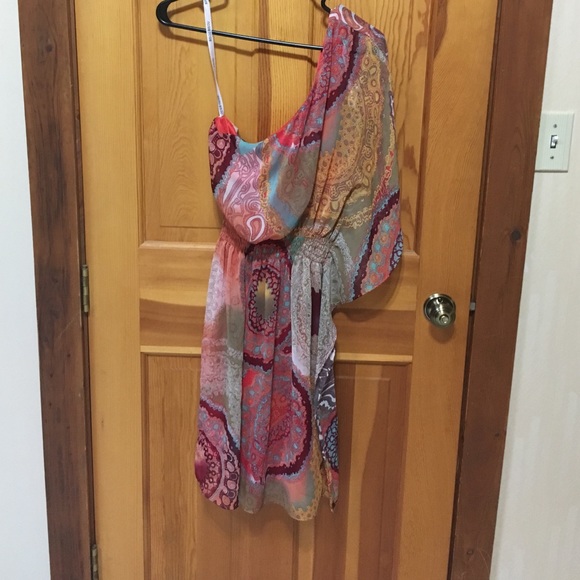 One shoulder dress