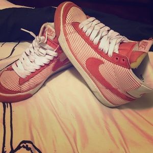 Vintage Nike shoes