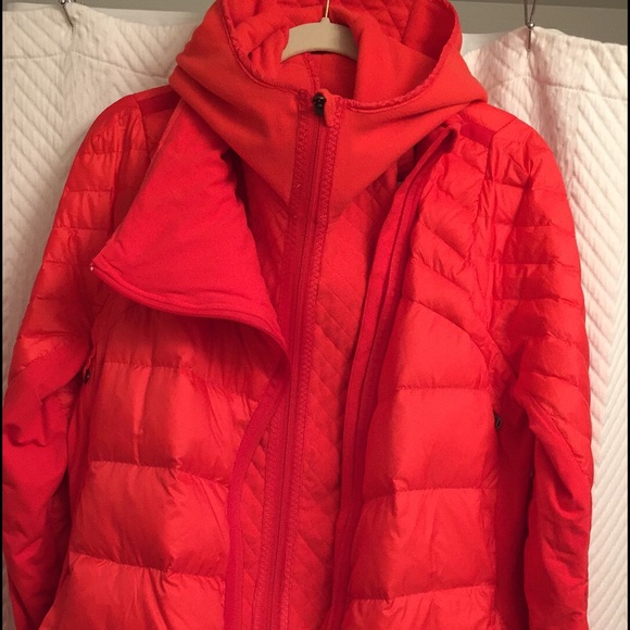 Lululemon size 8 running jacket