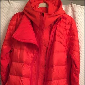 Lululemon size 8 running jacket