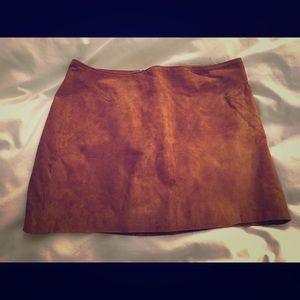 F21 Genuine Suede Mini. Medium