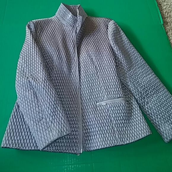 Jacket - Picture 3 of 4