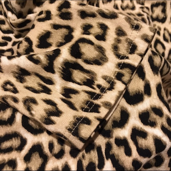 NWT Animal Print Chico's Top - Picture 3 of 3