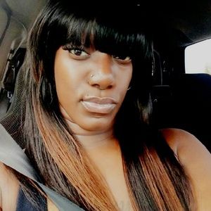 Meet your Posher, Earline