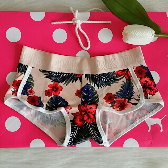 2 New Pink Vs Logo Boyshort Size XS Never Worn. - Picture 3 of 3