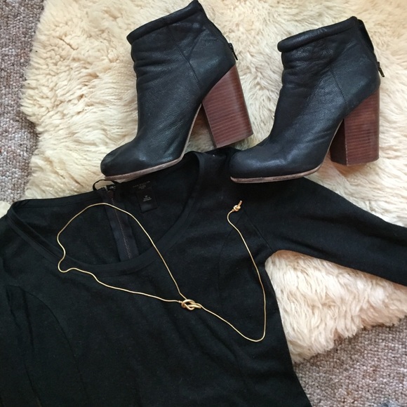 Ann Taylor Soft Dress