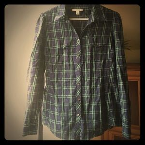 Banana republic classic fit button up shirt.