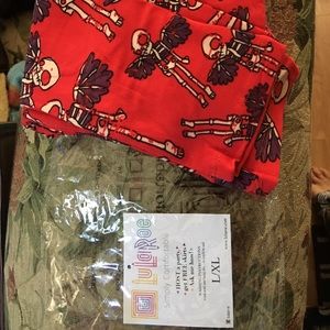 Lularoe l/xl skulls