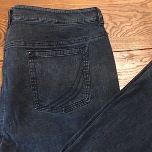 Jones New York black stretch jeans