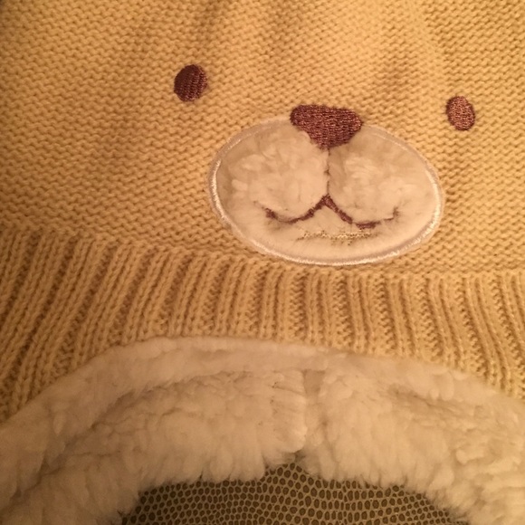 😝HP2X🙃 ONE SET LEFT! Baby Bear Hat & Mittens Set - Picture 2 of 4